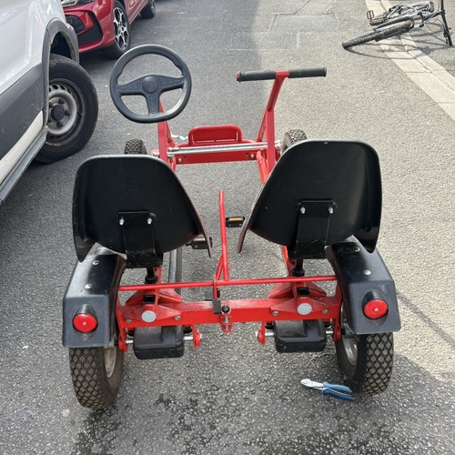 Red pedal seater - pedal,